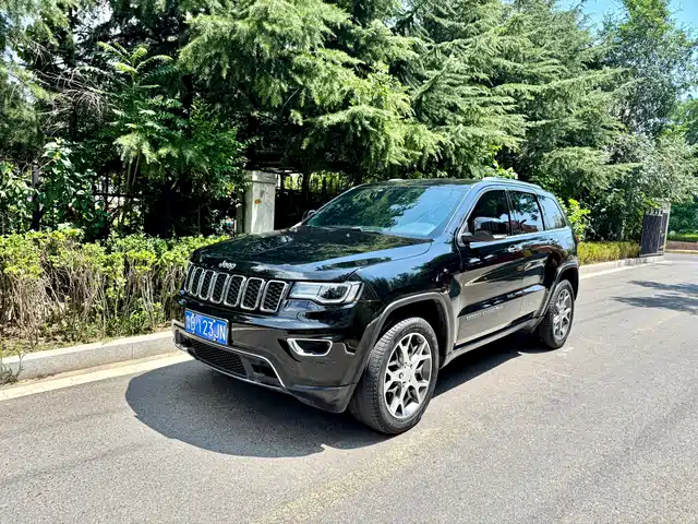 Jeep Grand Cherokee (import) 2022 — купить из Китая под заказ