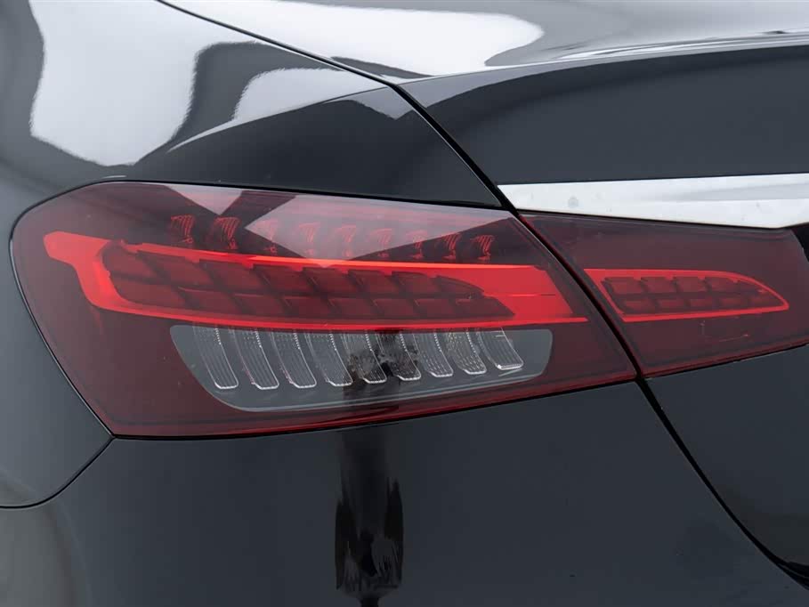 Mercedes-Benz E-class Mercedes-Benz E-class