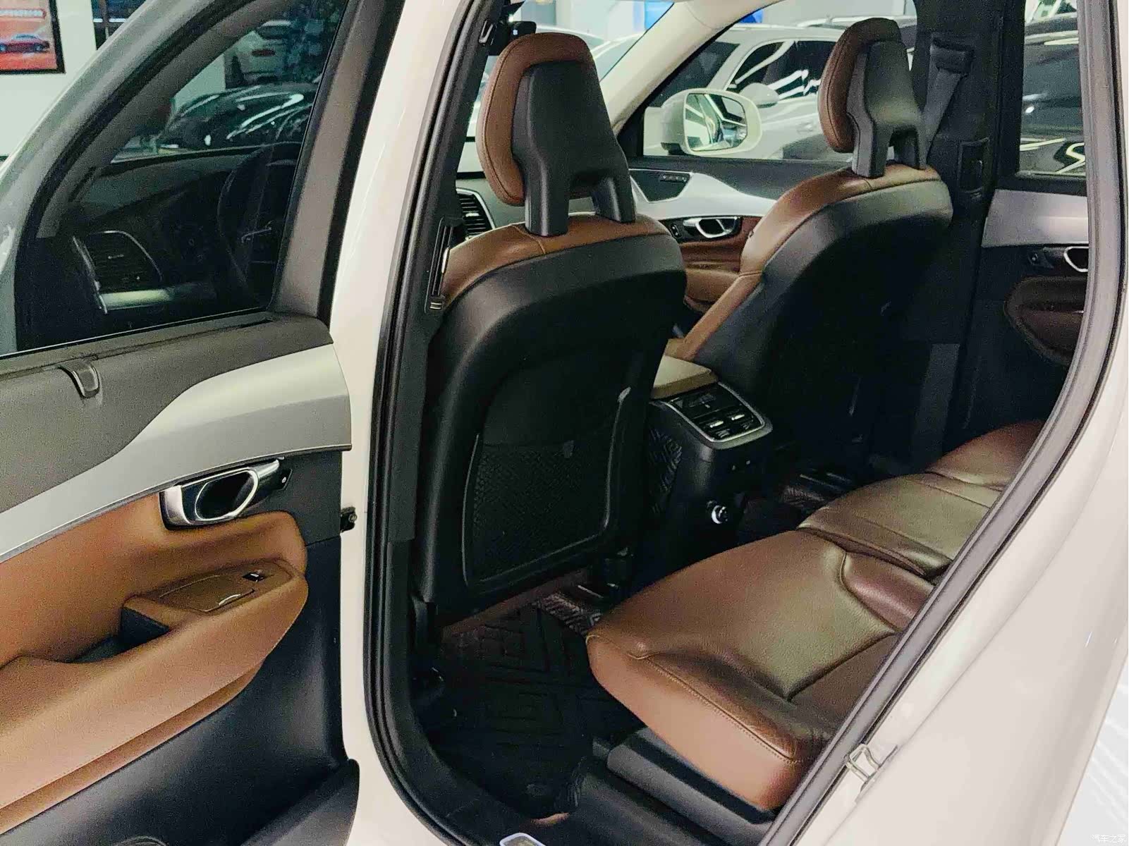 Volvo XC90, 2018 8