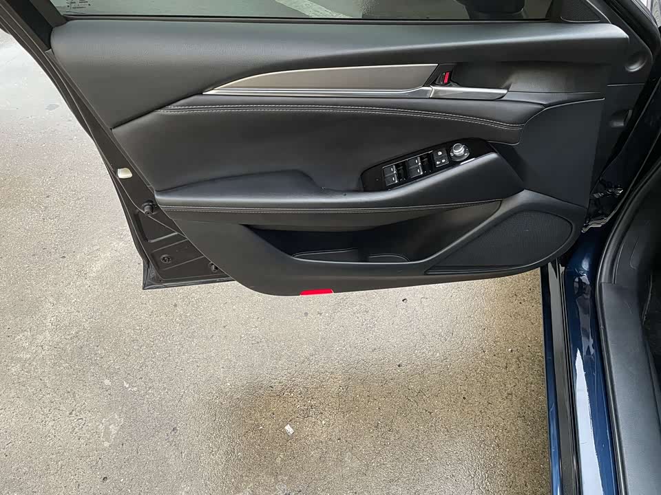 Mazda Atez Mazda Atez