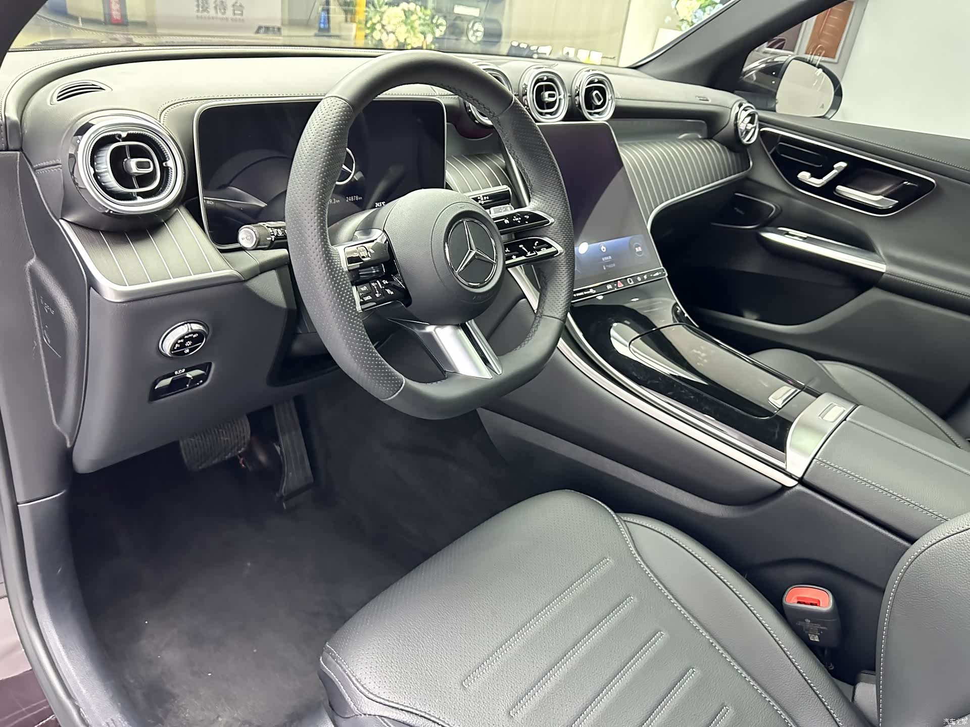 Mercedes-Benz GLC, 2024 12