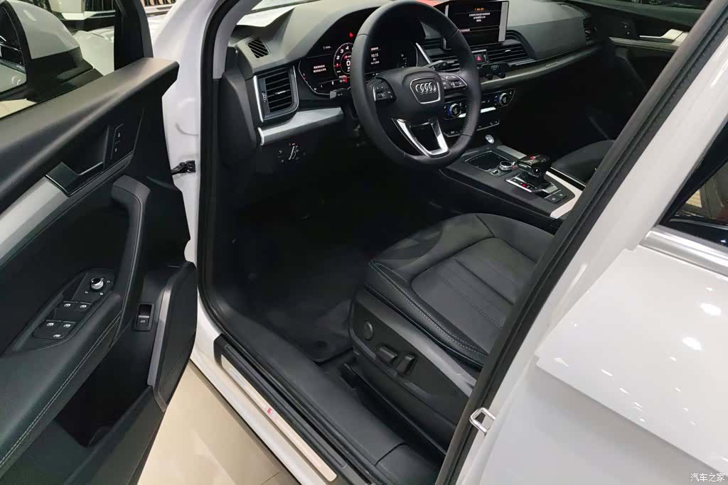 Audi Q5L, 2021 9