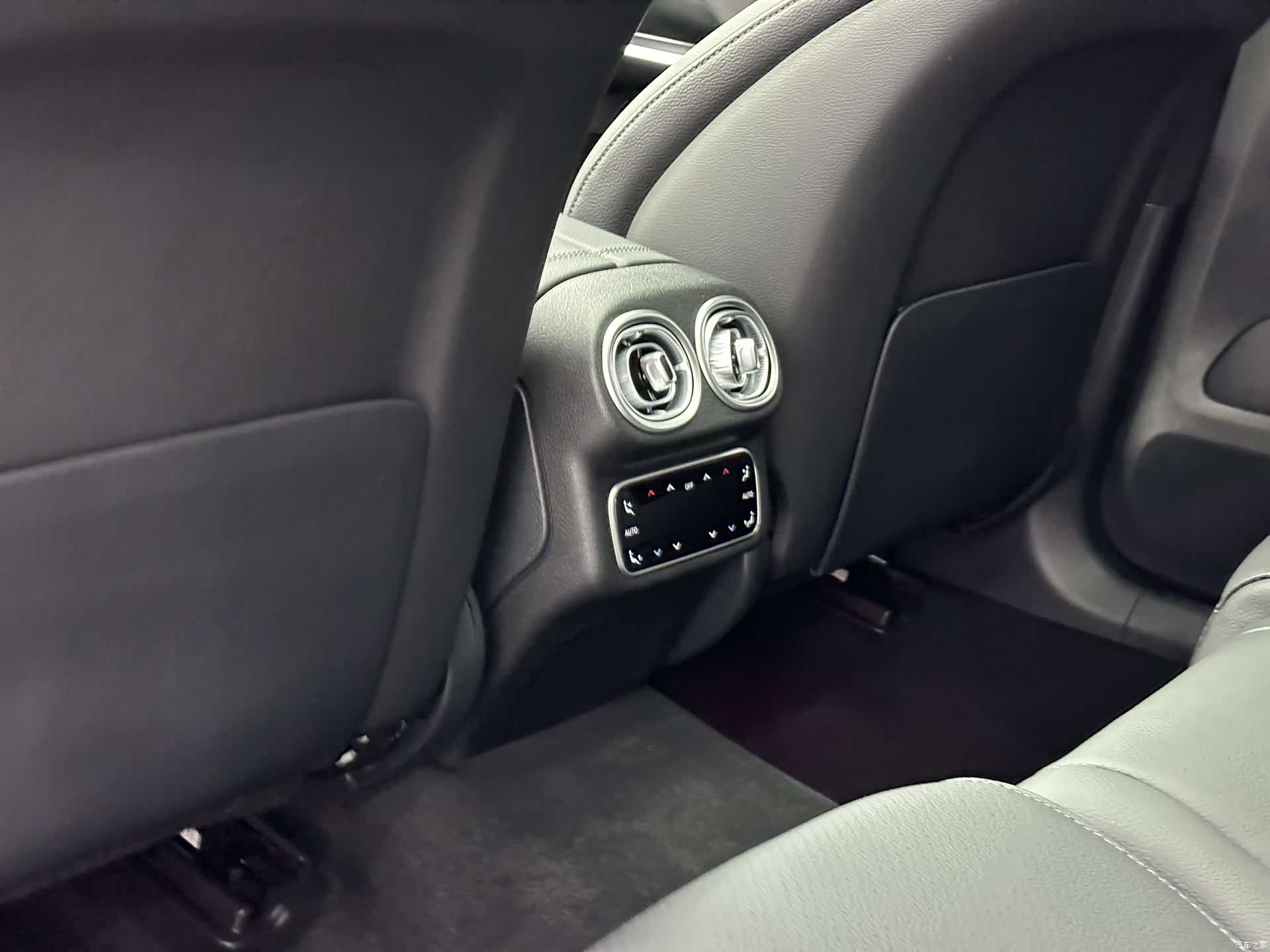 Mercedes-Benz GLC, 2024 18