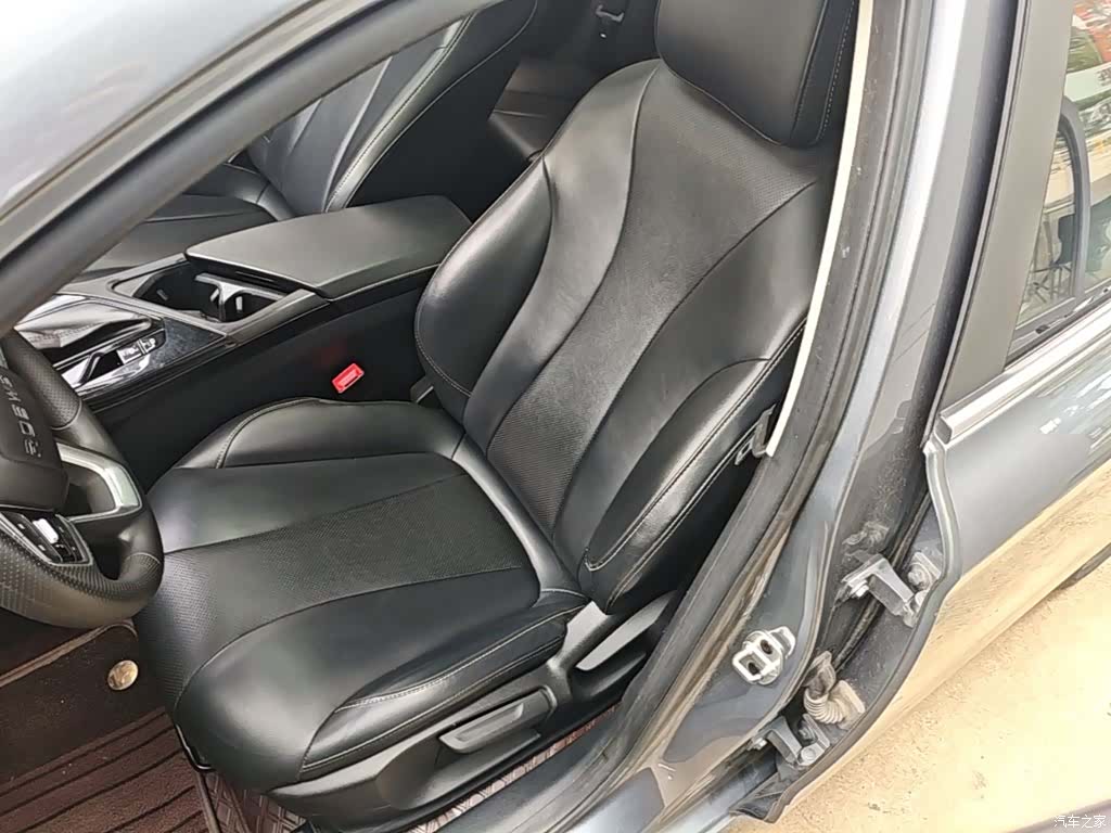 Roewe i5, 2023 15