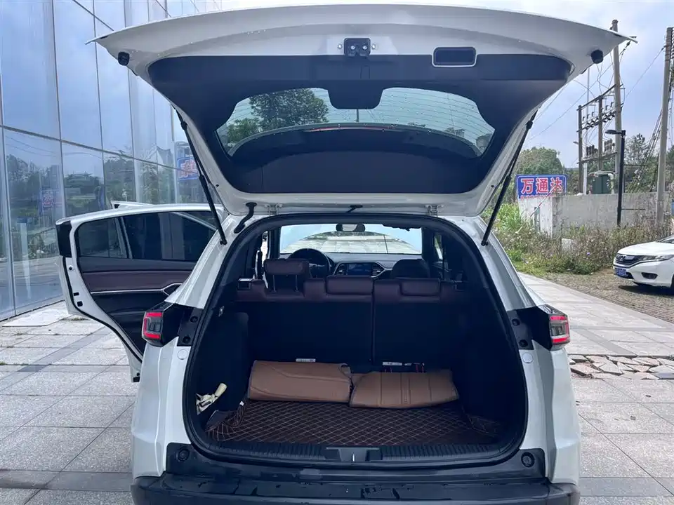 CIIMO Dongfeng Honda M-NV