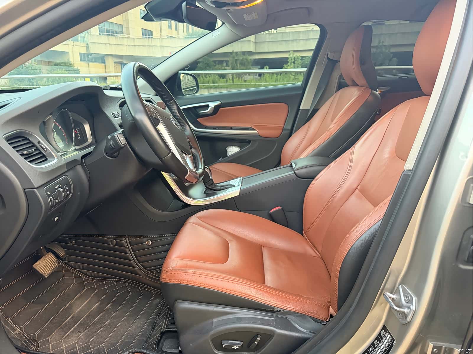 Volvo S60, 2015 10