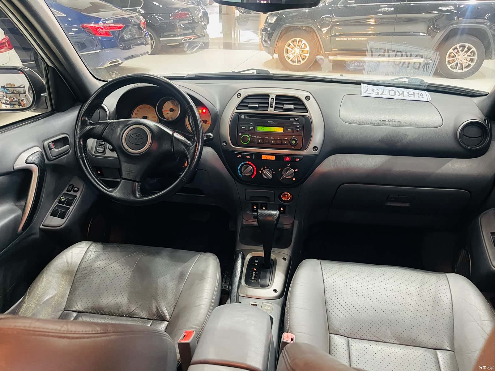 Toyota RAV4, 2004 8
