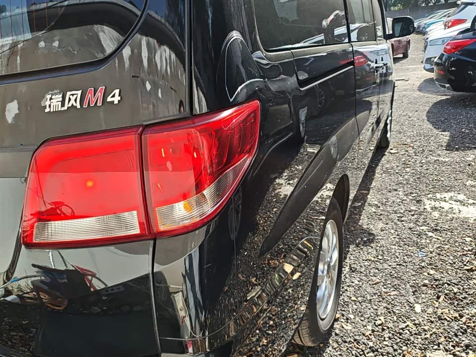 JAC Refine Ruifeng M4