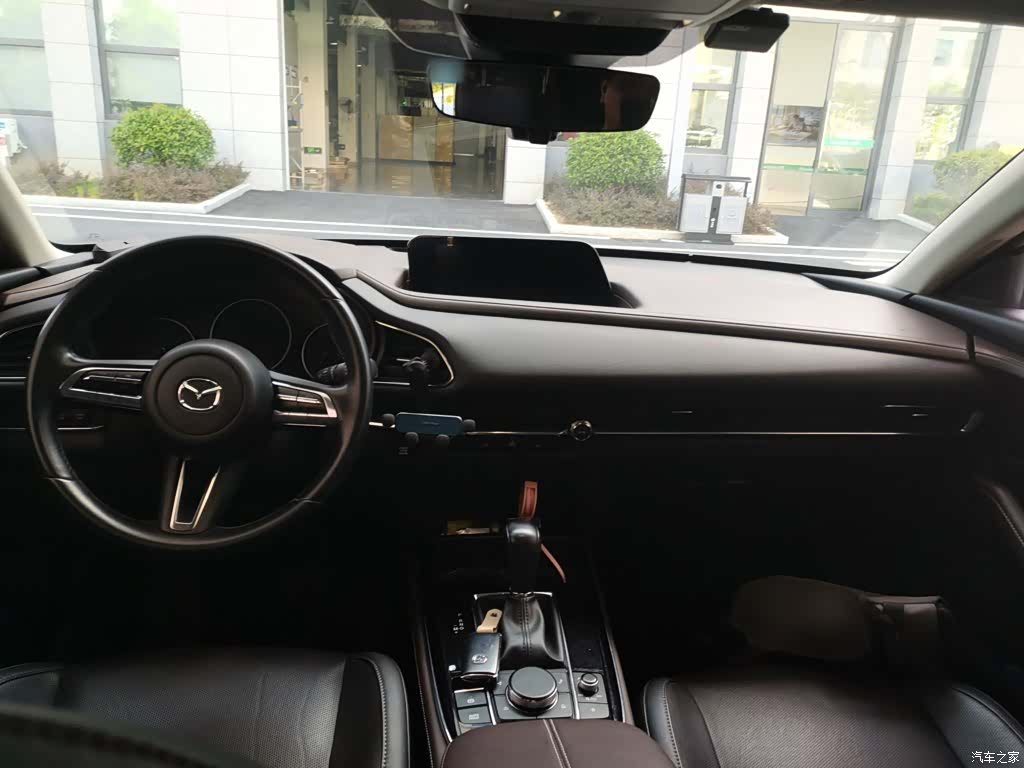 Mazda CX-30, 2022 10