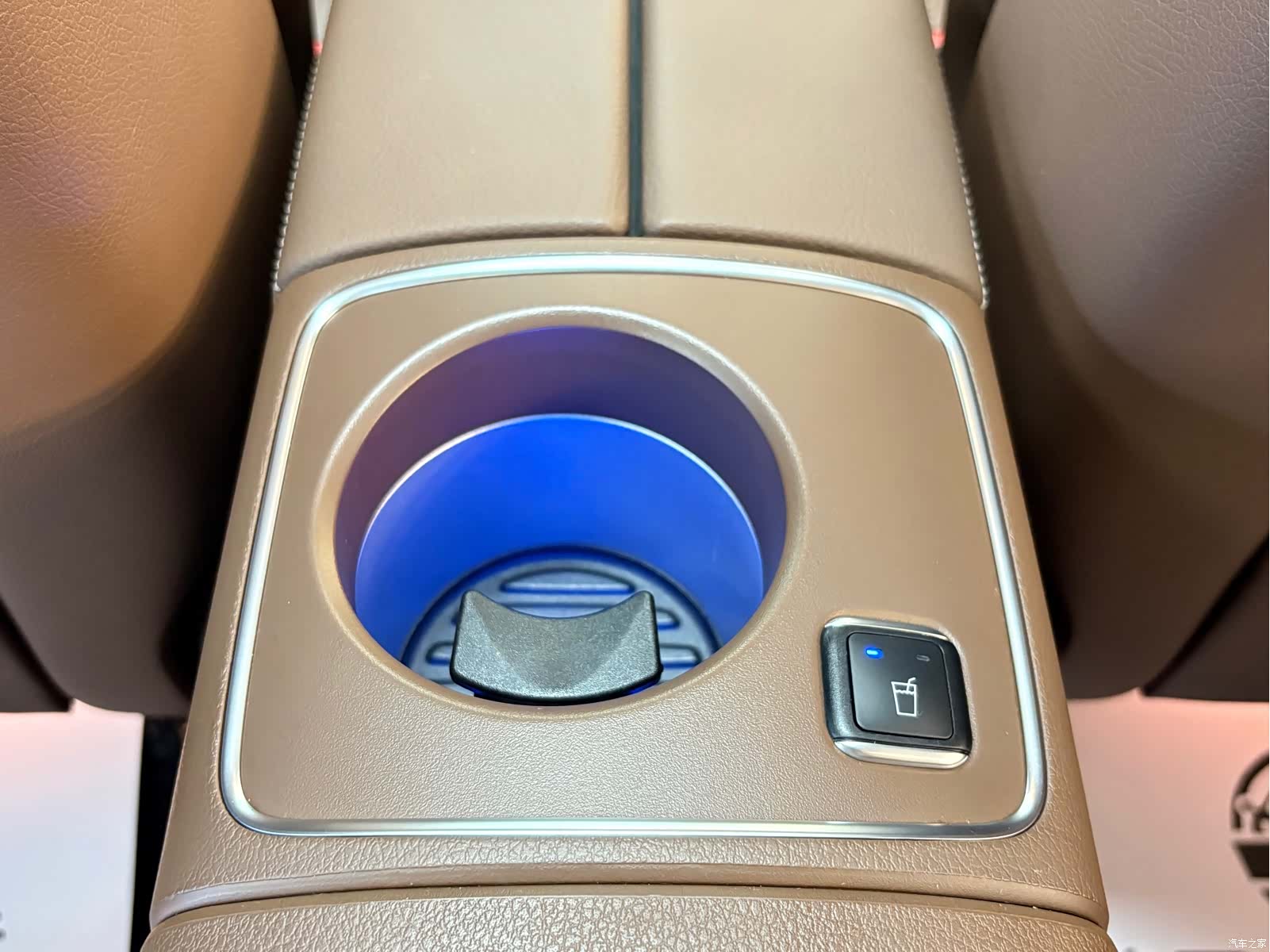 Mercedes-Benz E-Class, 2017 13