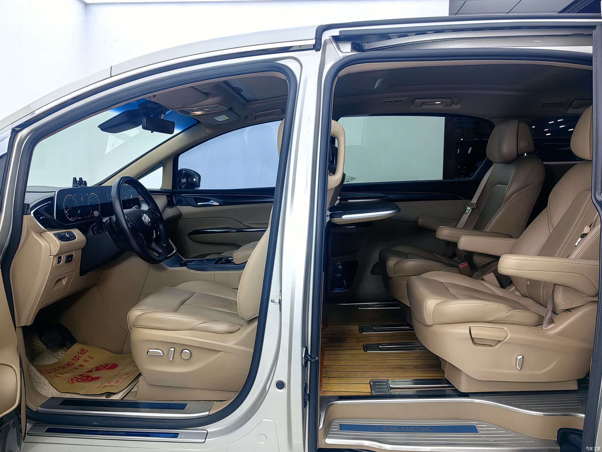 Buick GL8, 2021 10