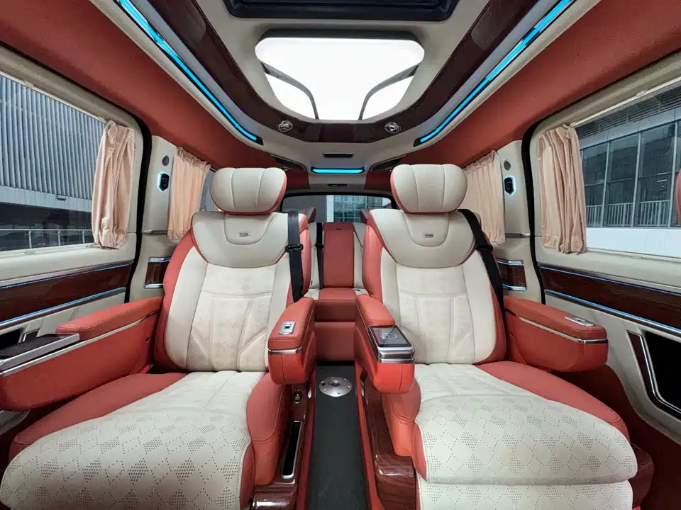 Mercedes-Benz V-class