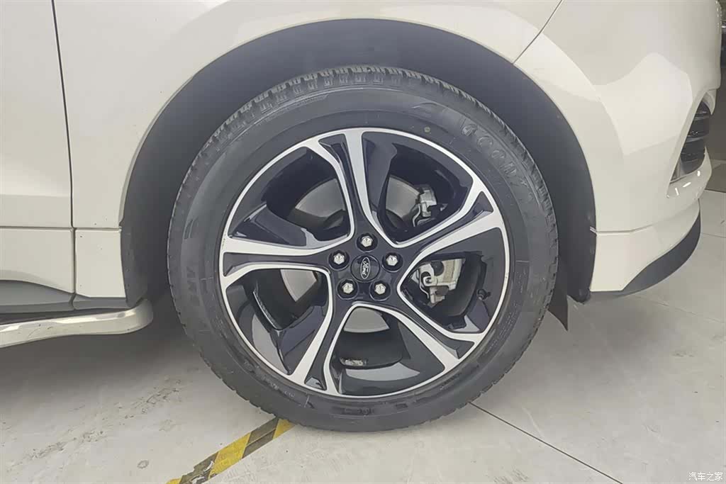 Ford Edge, 2019 6