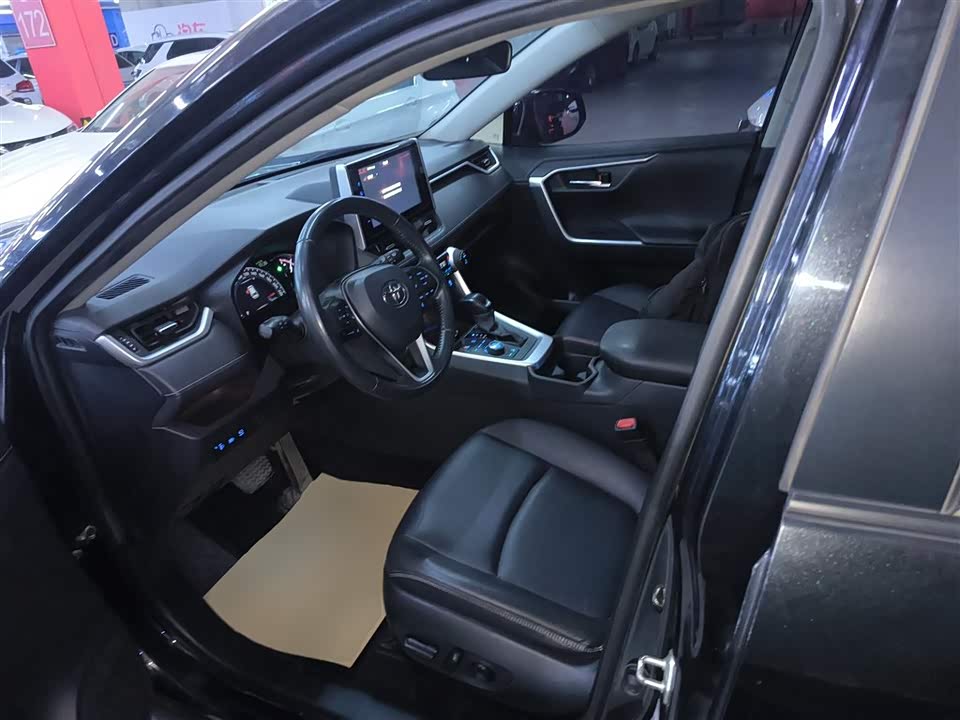 Toyota RAV4 Rongfang