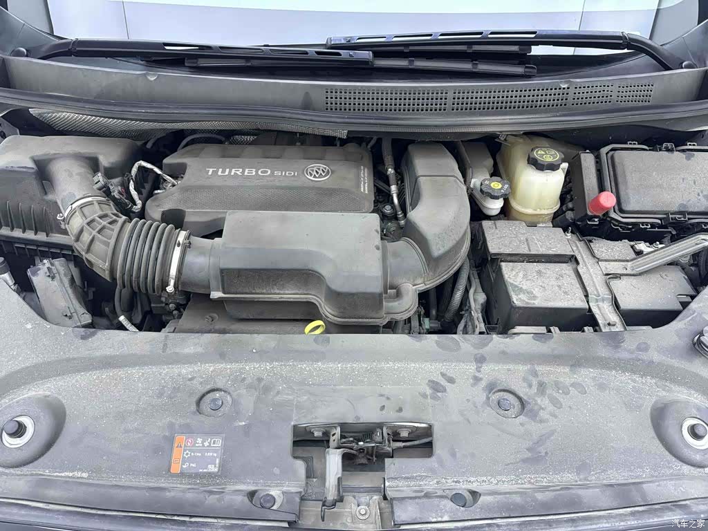 Buick GL8, 2023 10
