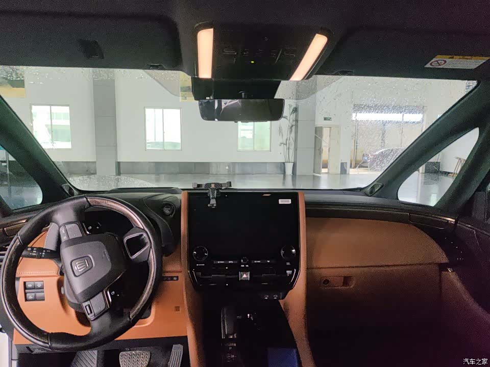 Toyota Vellfire, 2025 2