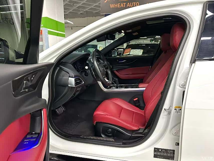 Land Rover XEL, 2022 6