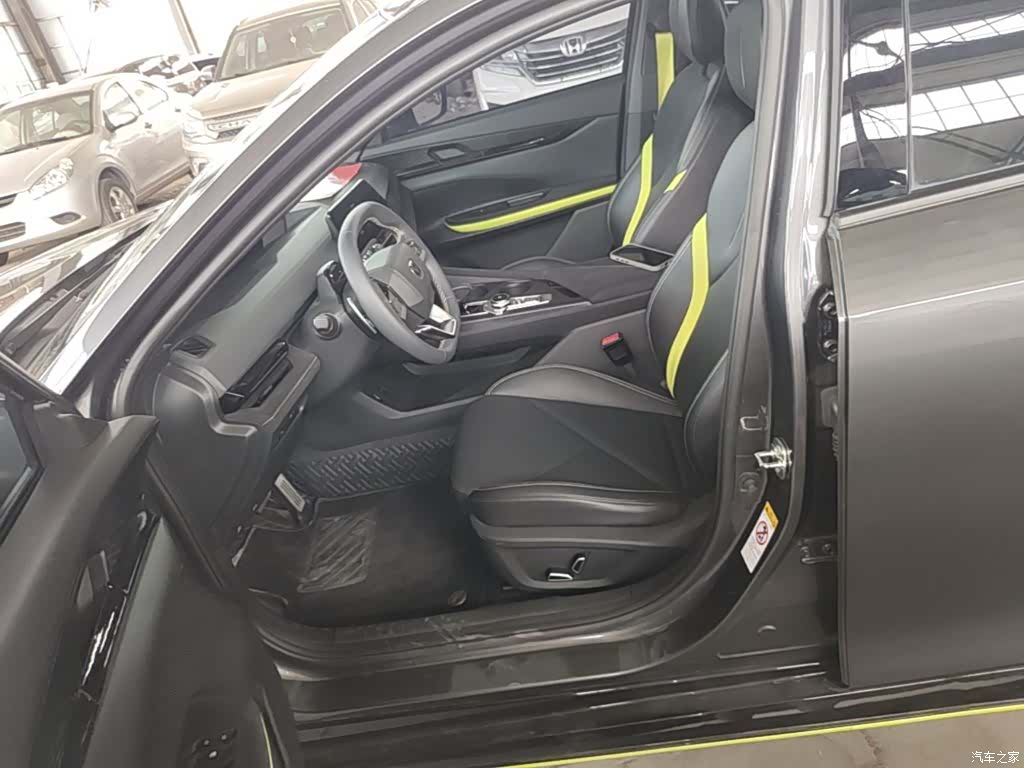 Changan UNI-V, 2023 15