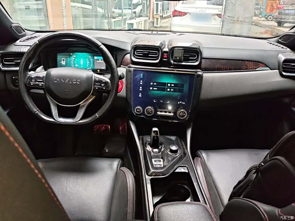 Lynk & Co 01, 2019 10