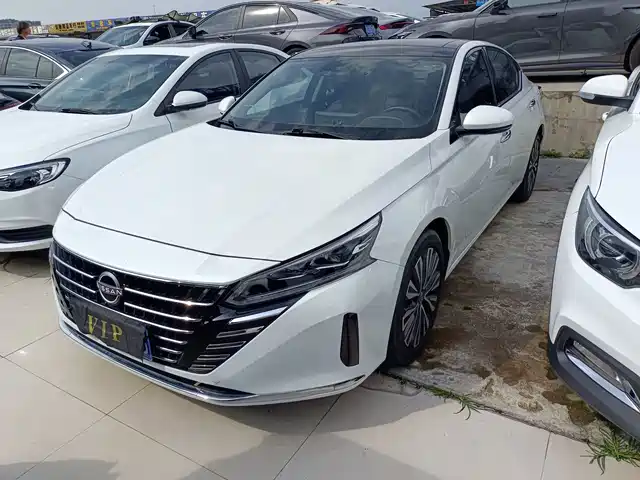 Nissan Altima 2023 — купить из Китая под заказ