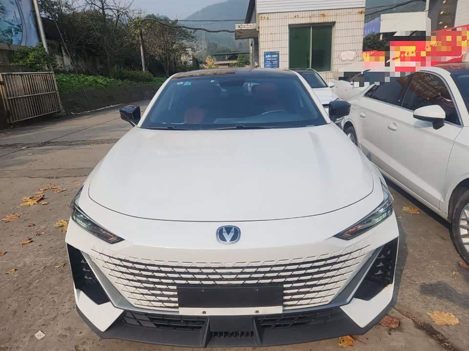 Changan UNI-V