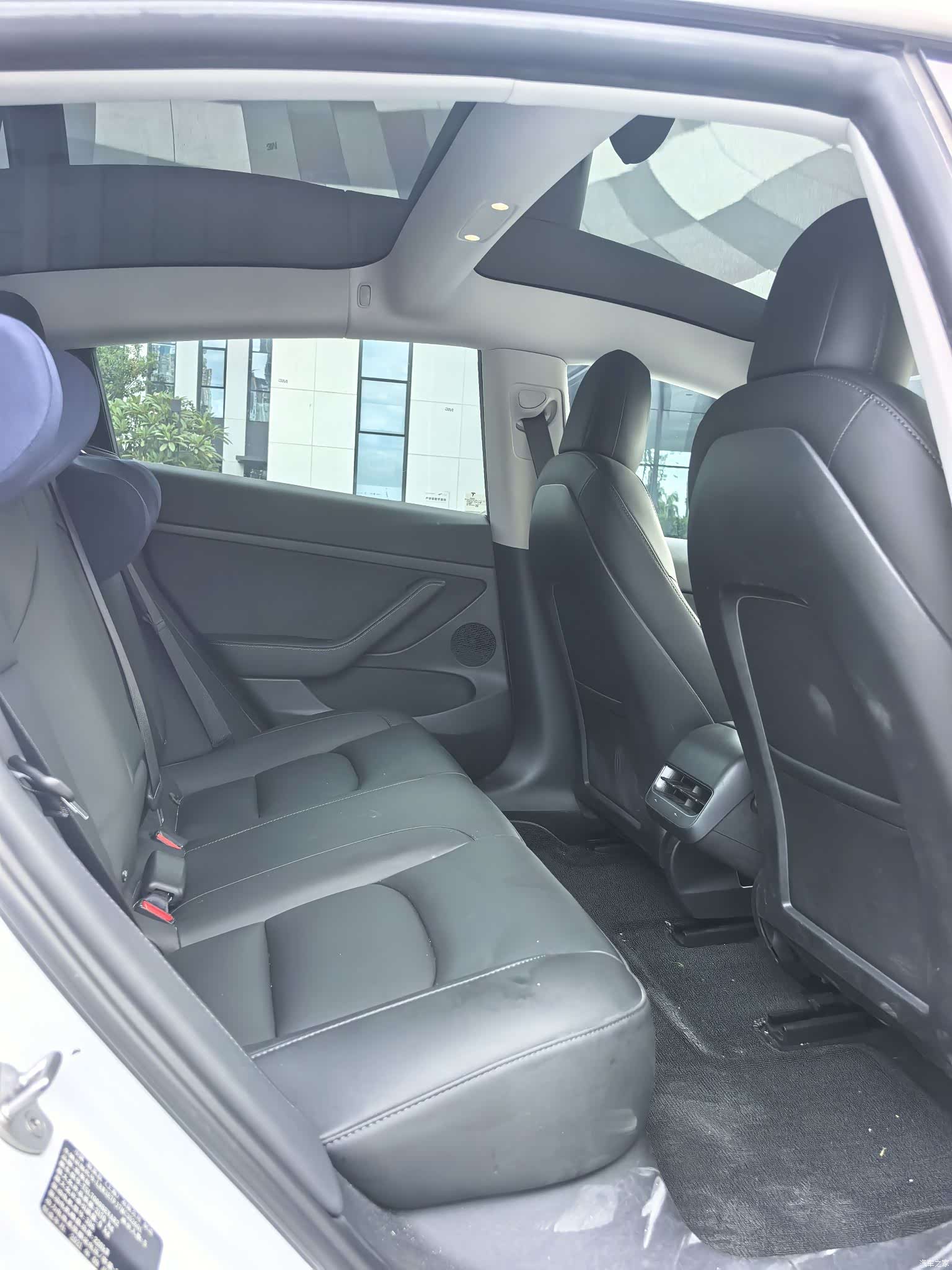 Tesla Model 3, 2021 14