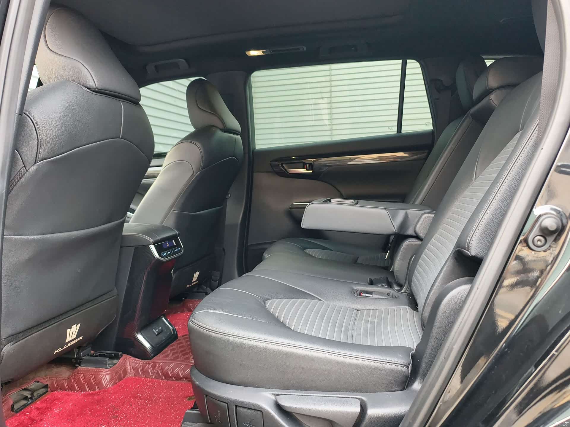 Toyota Crown, 2022 12