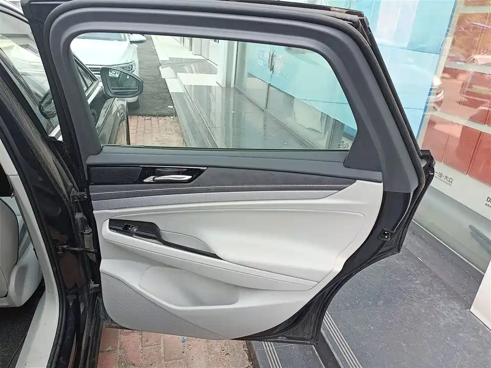 Volkswagen ID.7 VIZZION