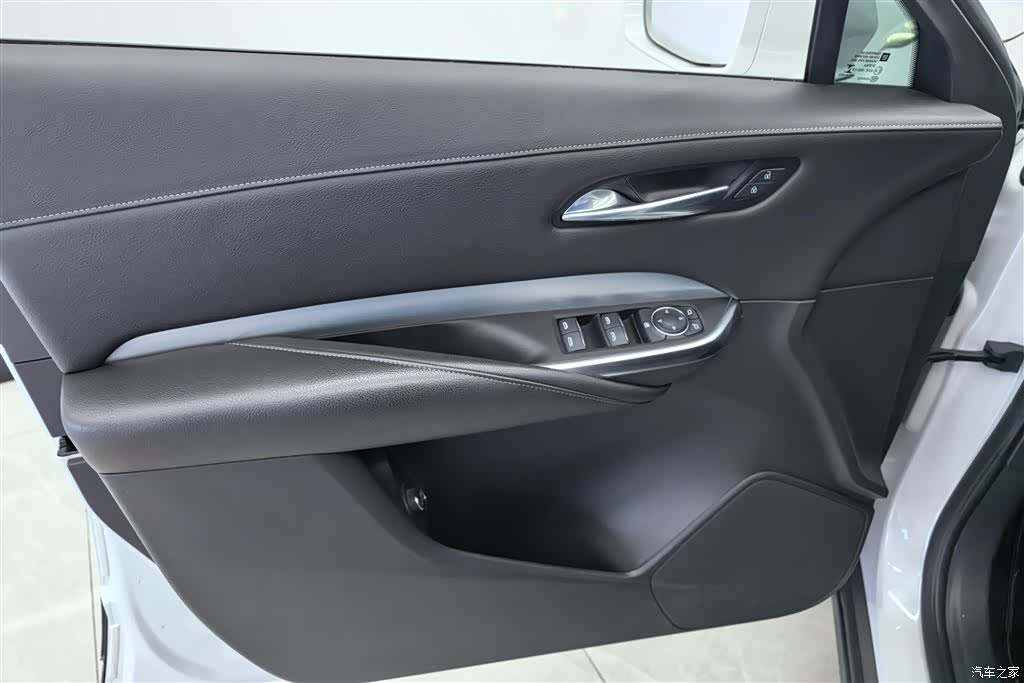 Cadillac XT4, 2021 7