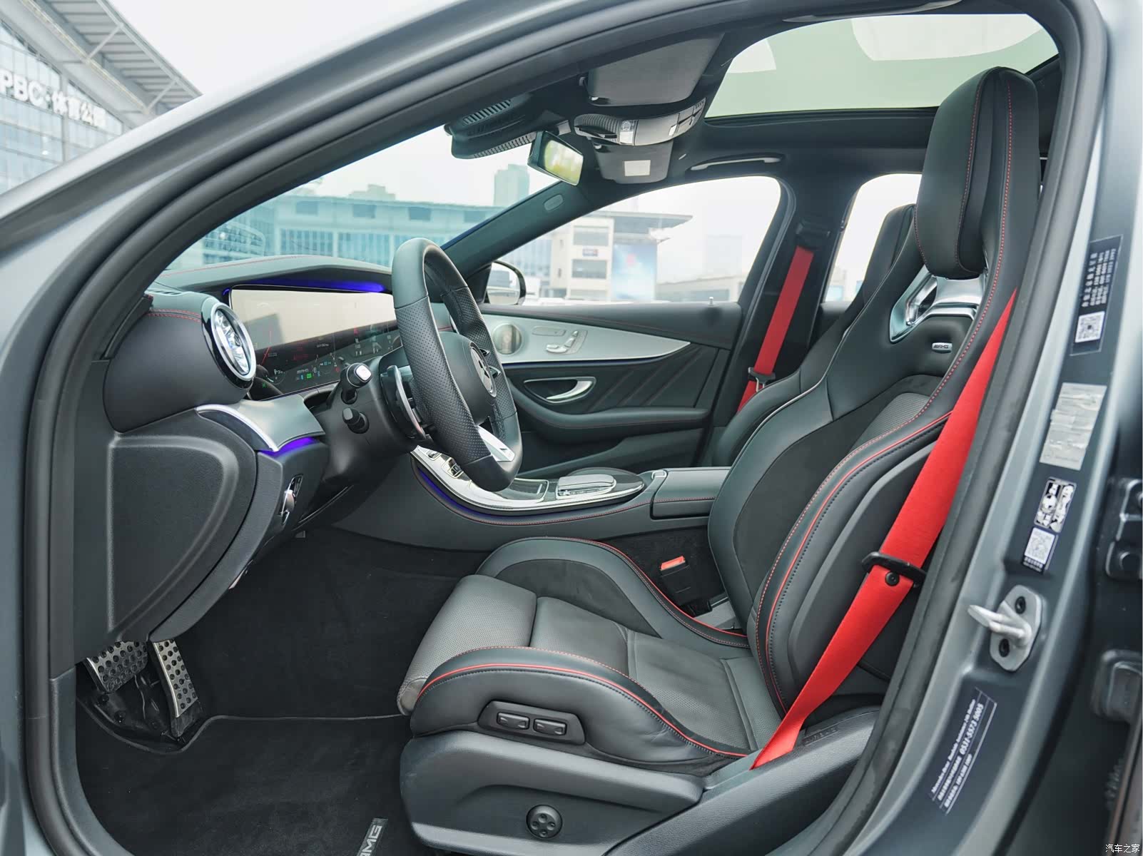 Mercedes-Benz E-Class, 2022 8