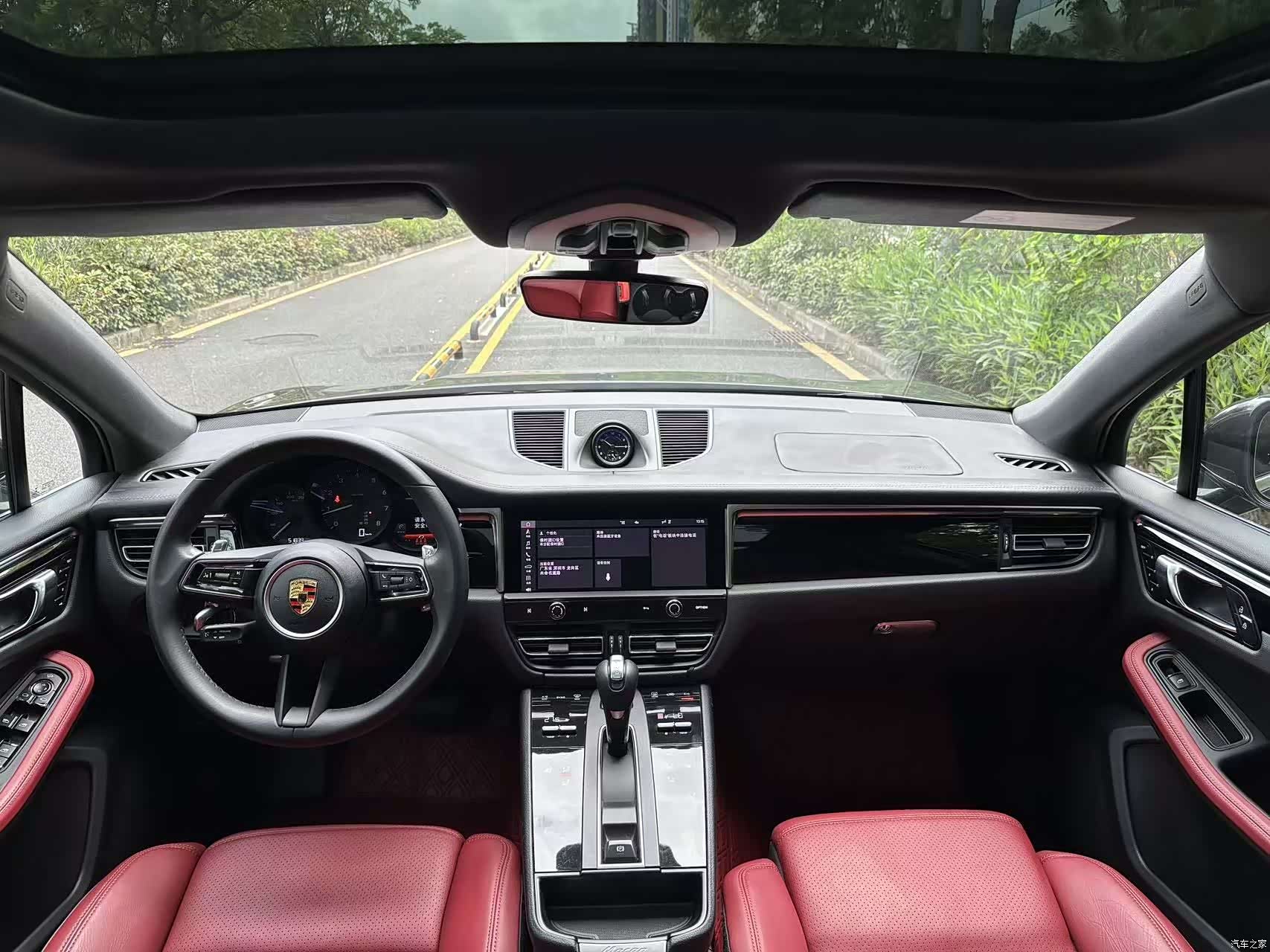 Porsche Macan, 2022 6