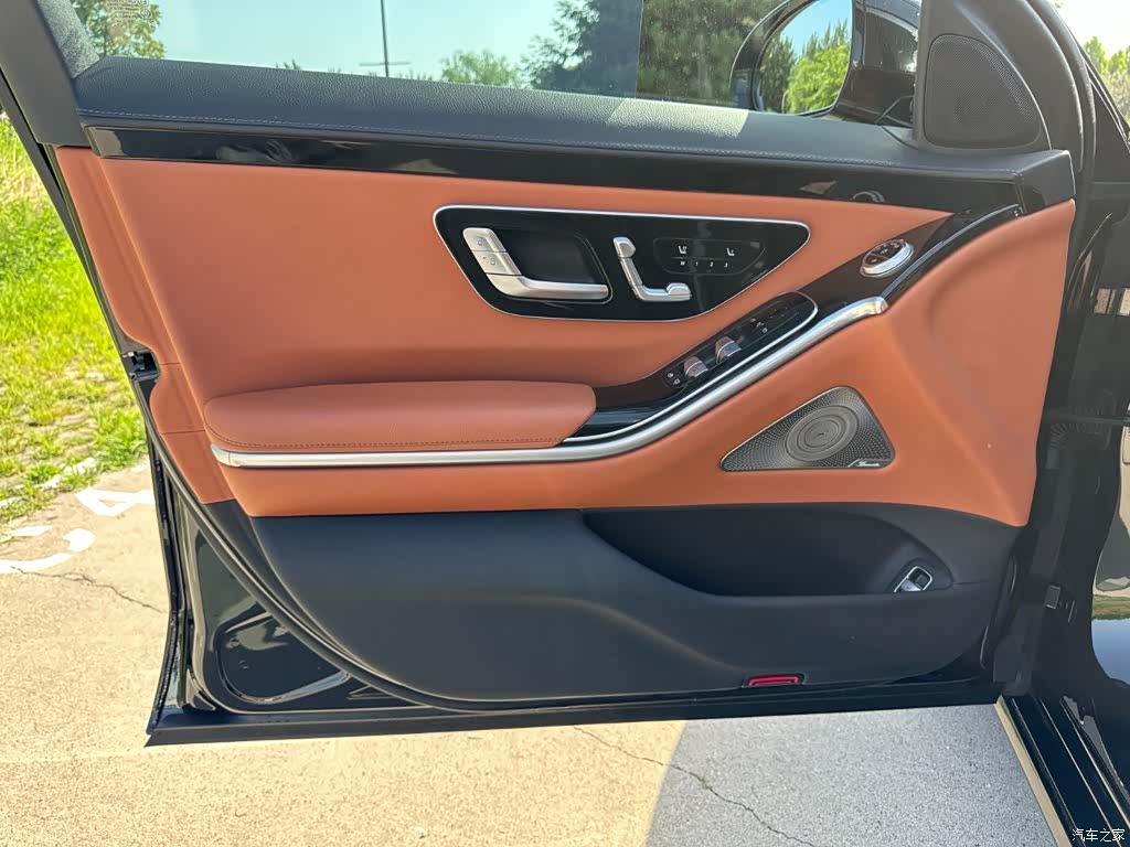 Mercedes-Benz S-Class, 2023 14