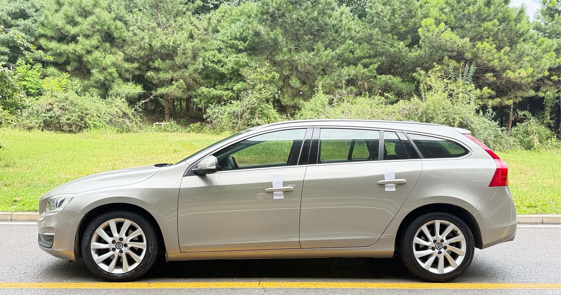 Volvo V60, 2015 3