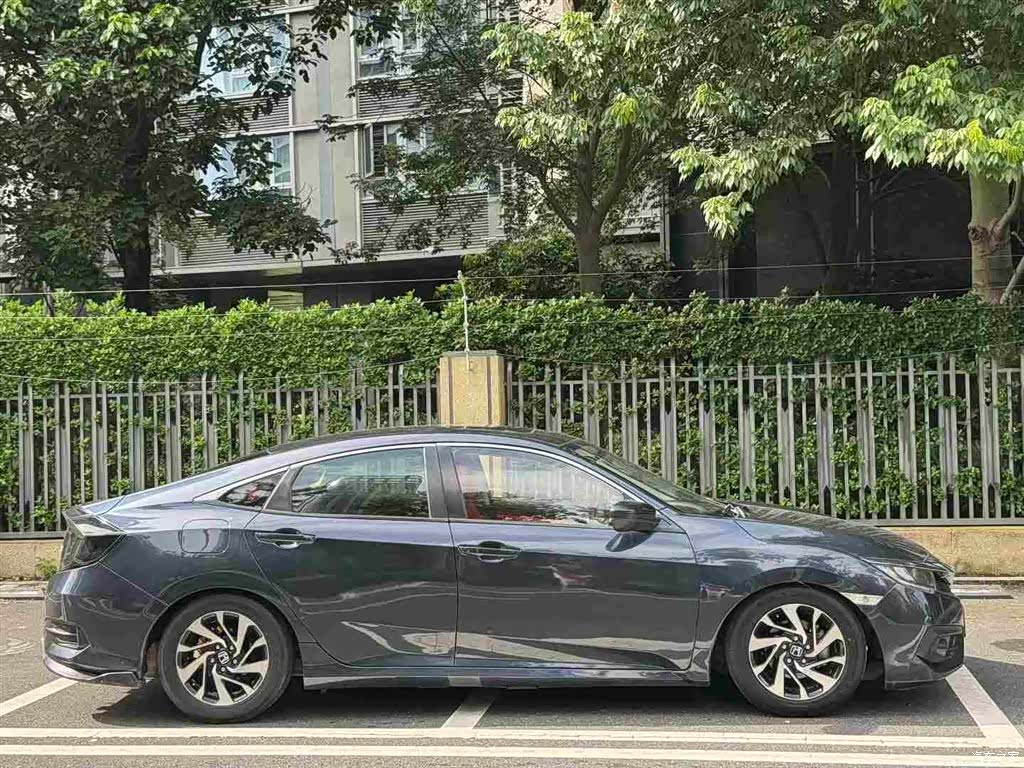 Honda Civic, 2018 4