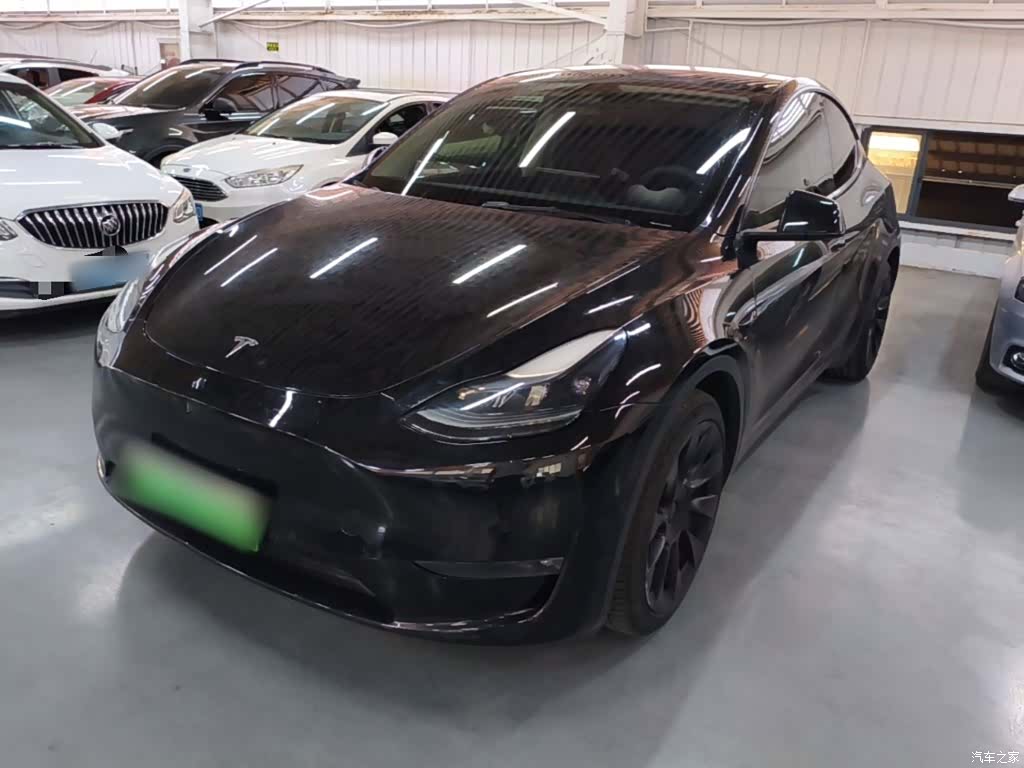 Tesla Model Y, 2021 1