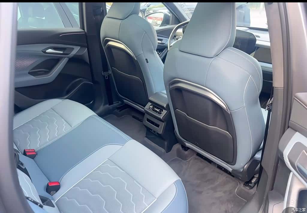 Audi e-tron, 2026 7