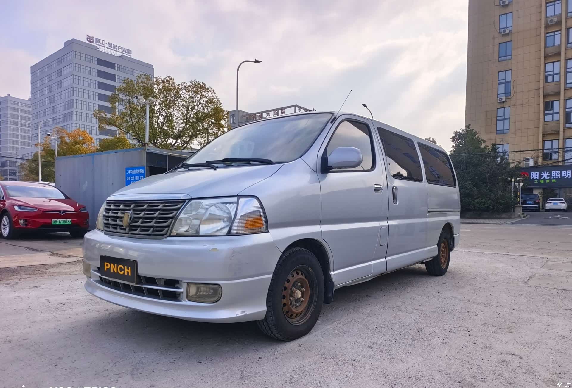 HuaChenLeiNuo 2.0L7, 2013 1