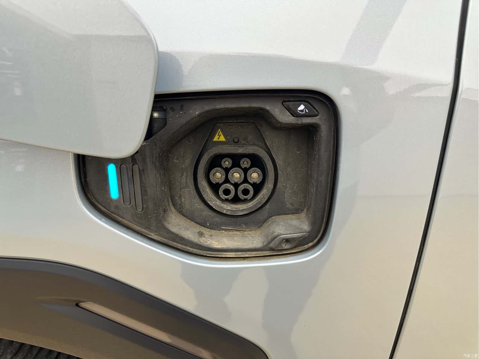 NIO ES6, 2023 23