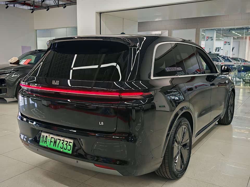 Li Auto Ideal L8