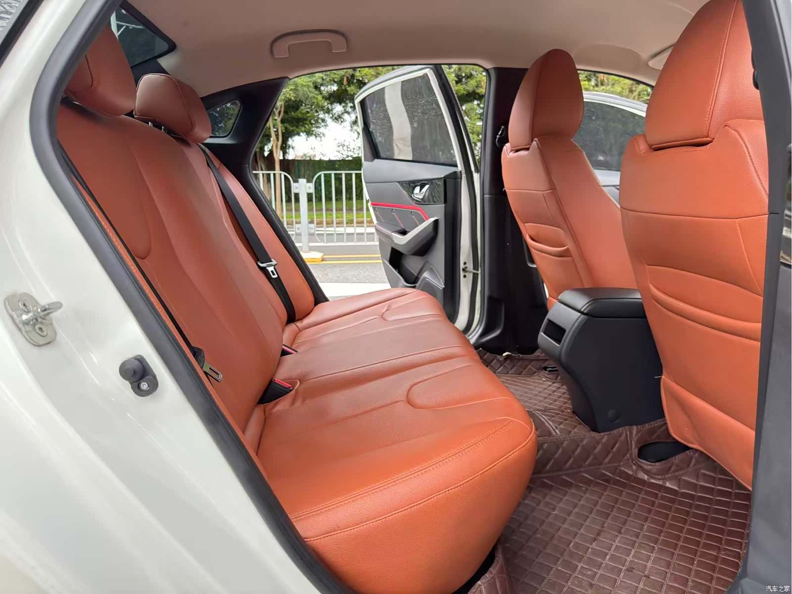 Nissan D60, 2018 9