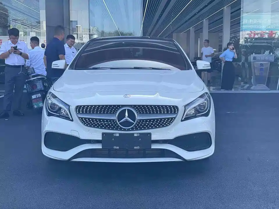Mercedes-Benz CLA