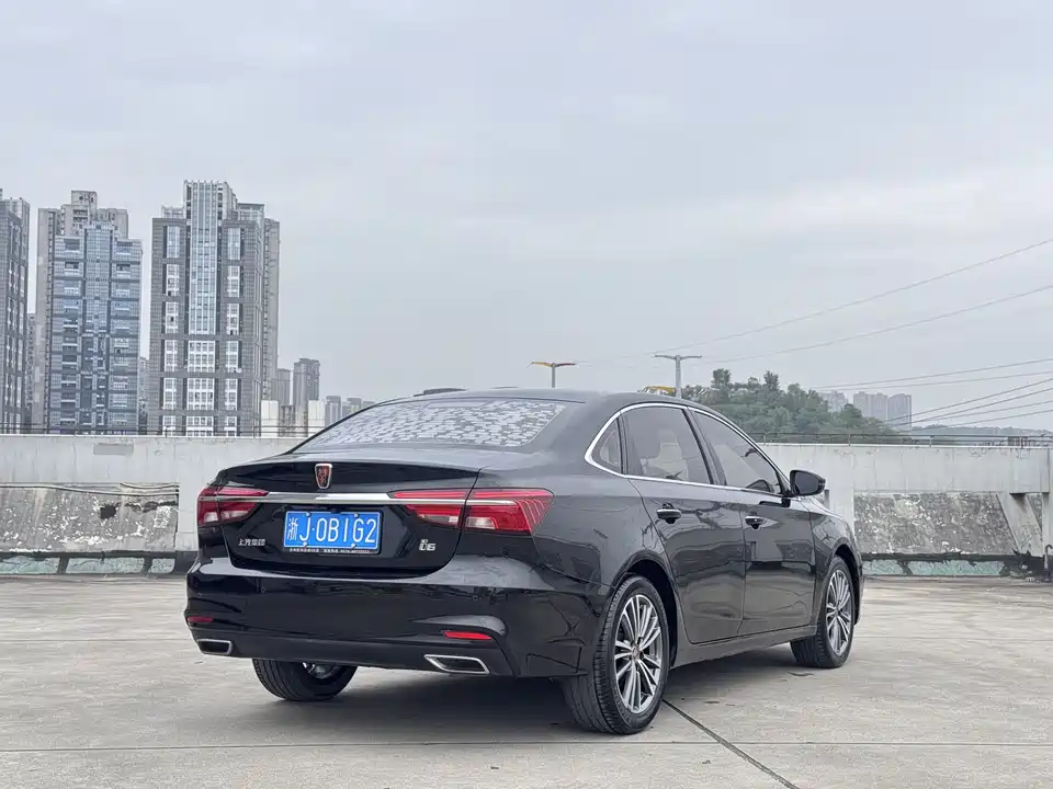 Roewe i6