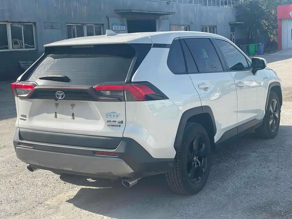 Toyota RAV4 Rongfang