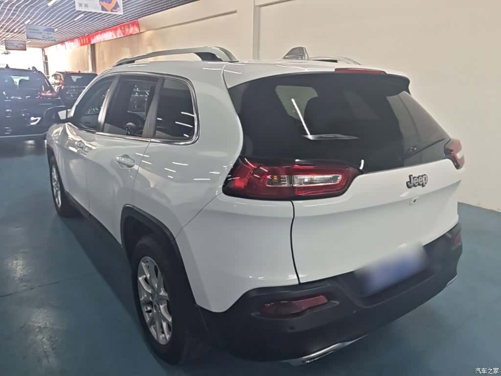 Jeep Cherokee, 2018 все фото