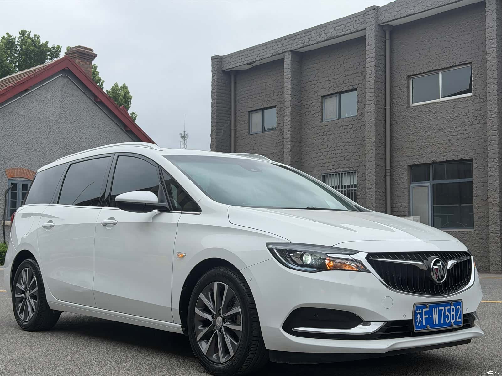 Buick GL6, 2022 8