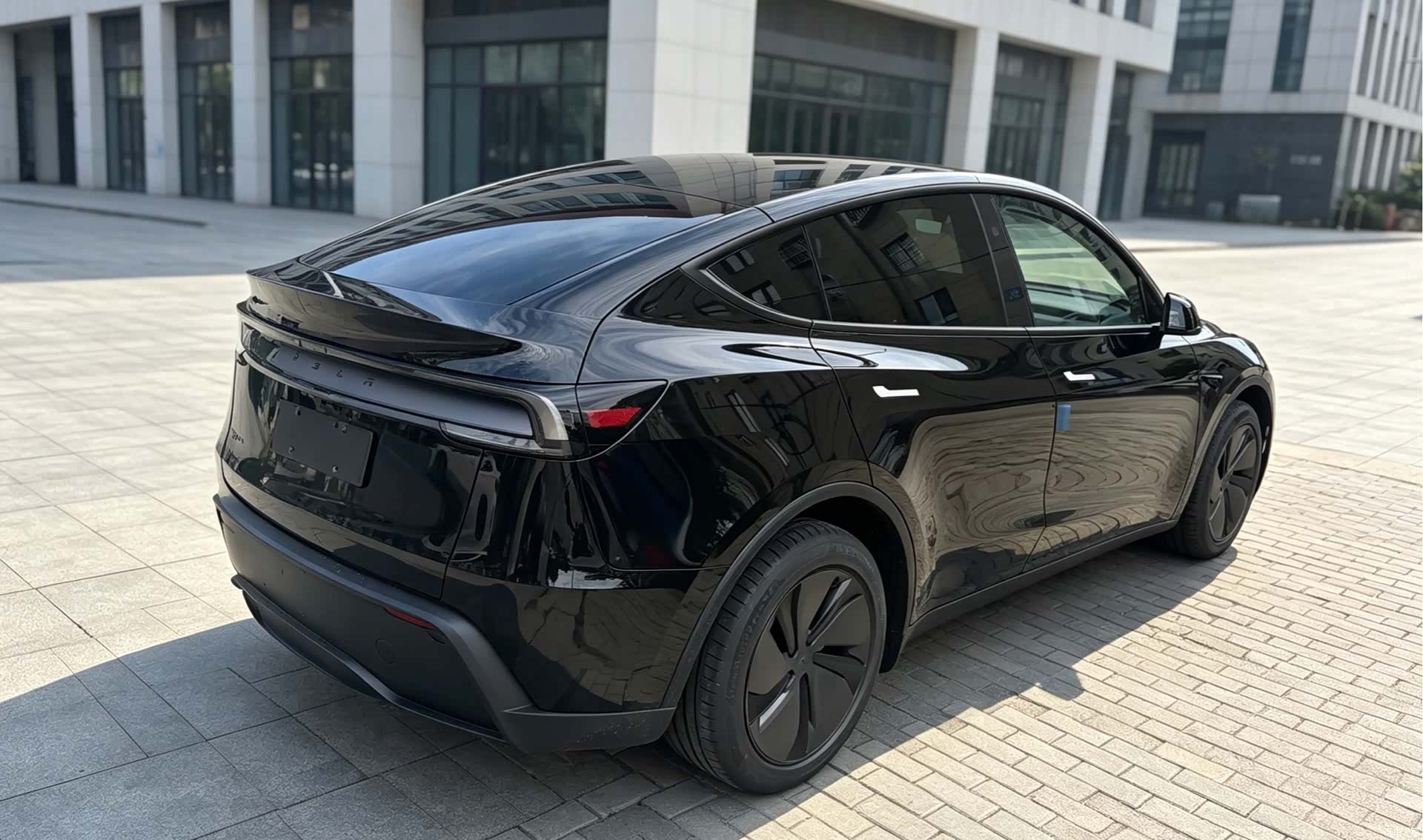 Tesla Model Y, 2026 6