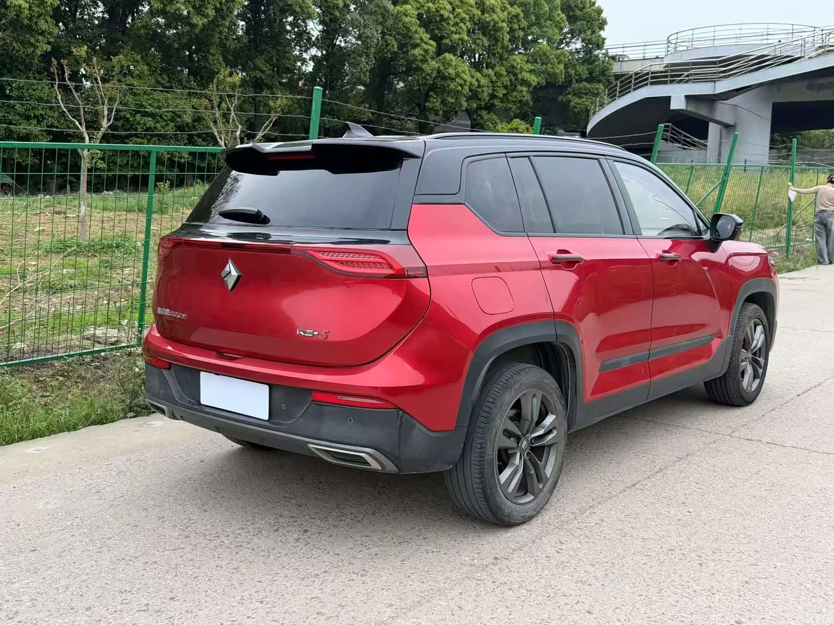 Wuling RS-5, 2020 18