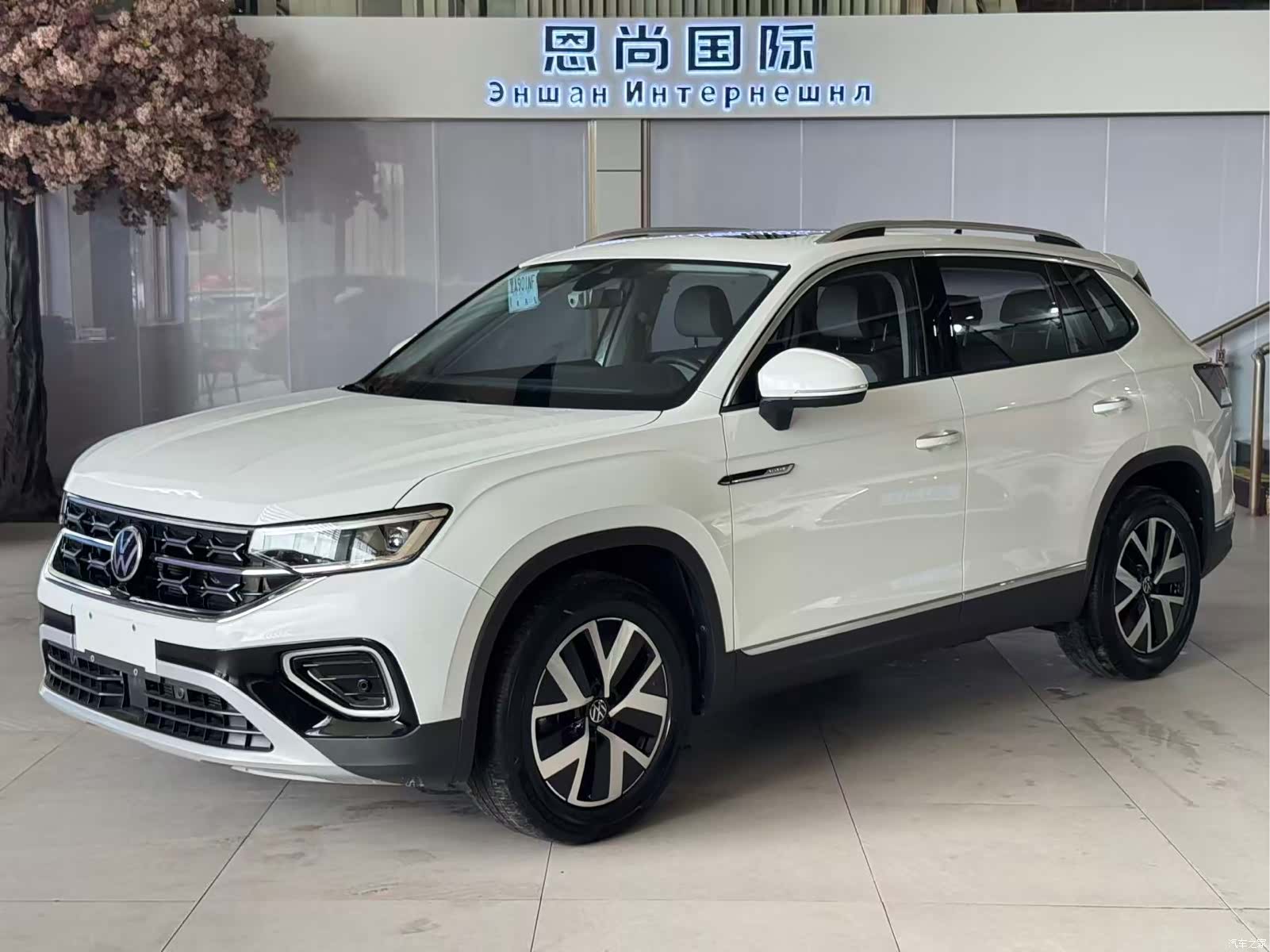 Volkswagen Tayron, 2023 1