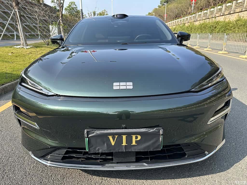 Geely 8, 2025 2