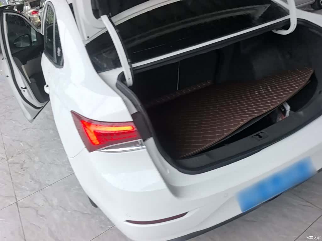 Buick V, 2018 все фото